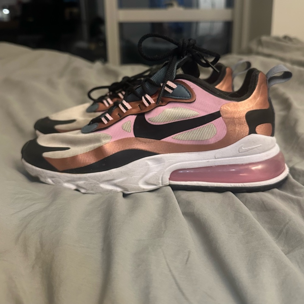 Nike Air Max 270 React Women's Sneakers Pink Rose Gold Black size 7.5